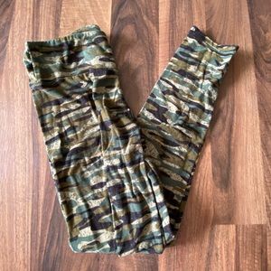 Lularoe Camouflage Leggings OS